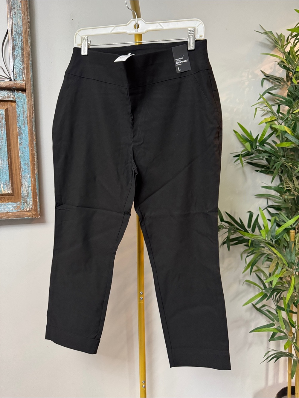New York & Company Black stretchy Rayon Stretch Pull-On Chinos NWT L